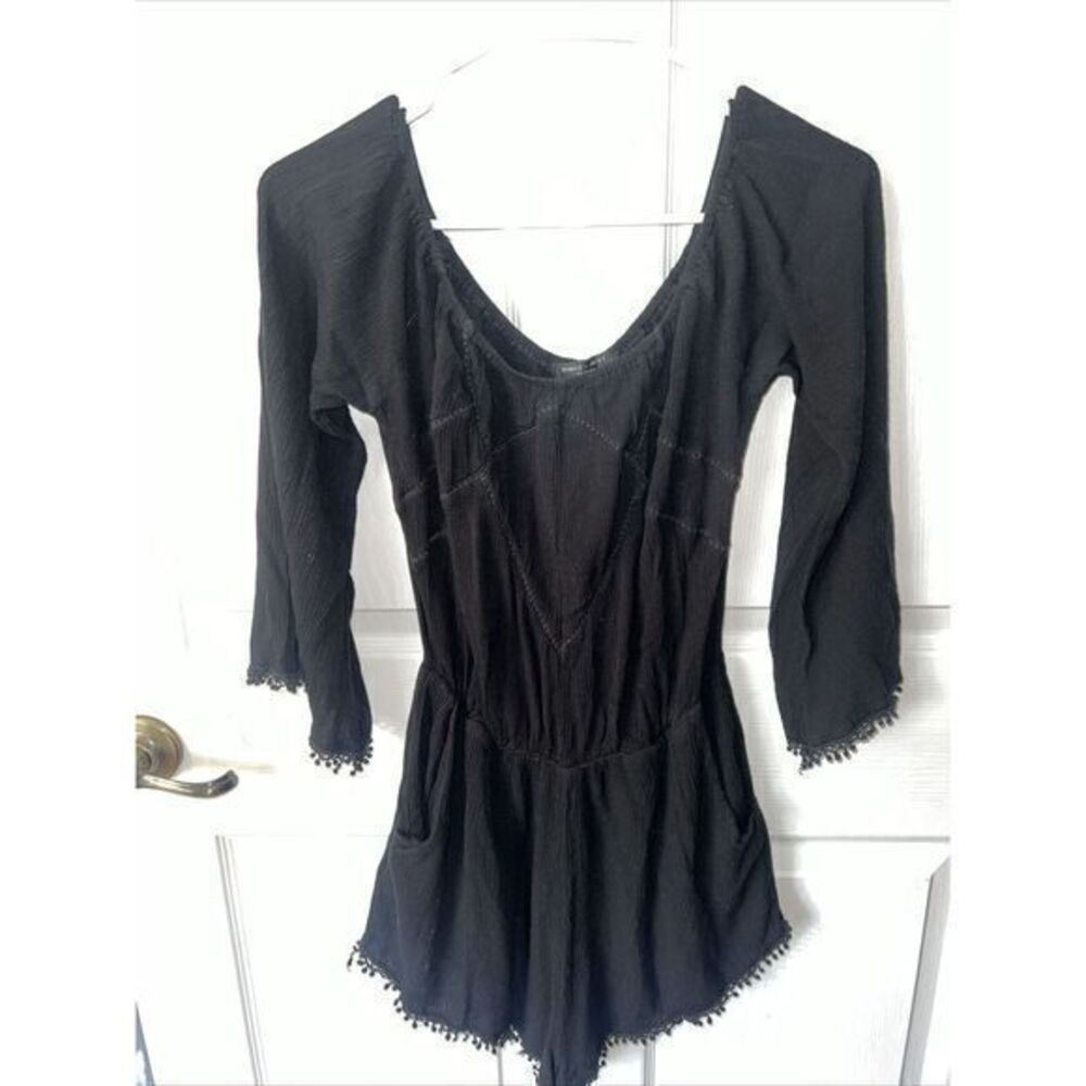 Romeo & Juliet Couture Black Romper 3/4 Length Arms With Embellished Trim Sz Sm